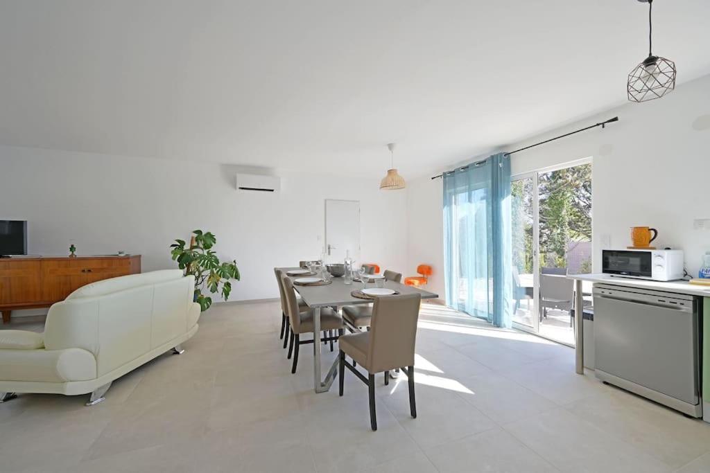 Santa - Piscine - Wi-fi - Proche Ventoux - Ideal Cyclistes Villa *